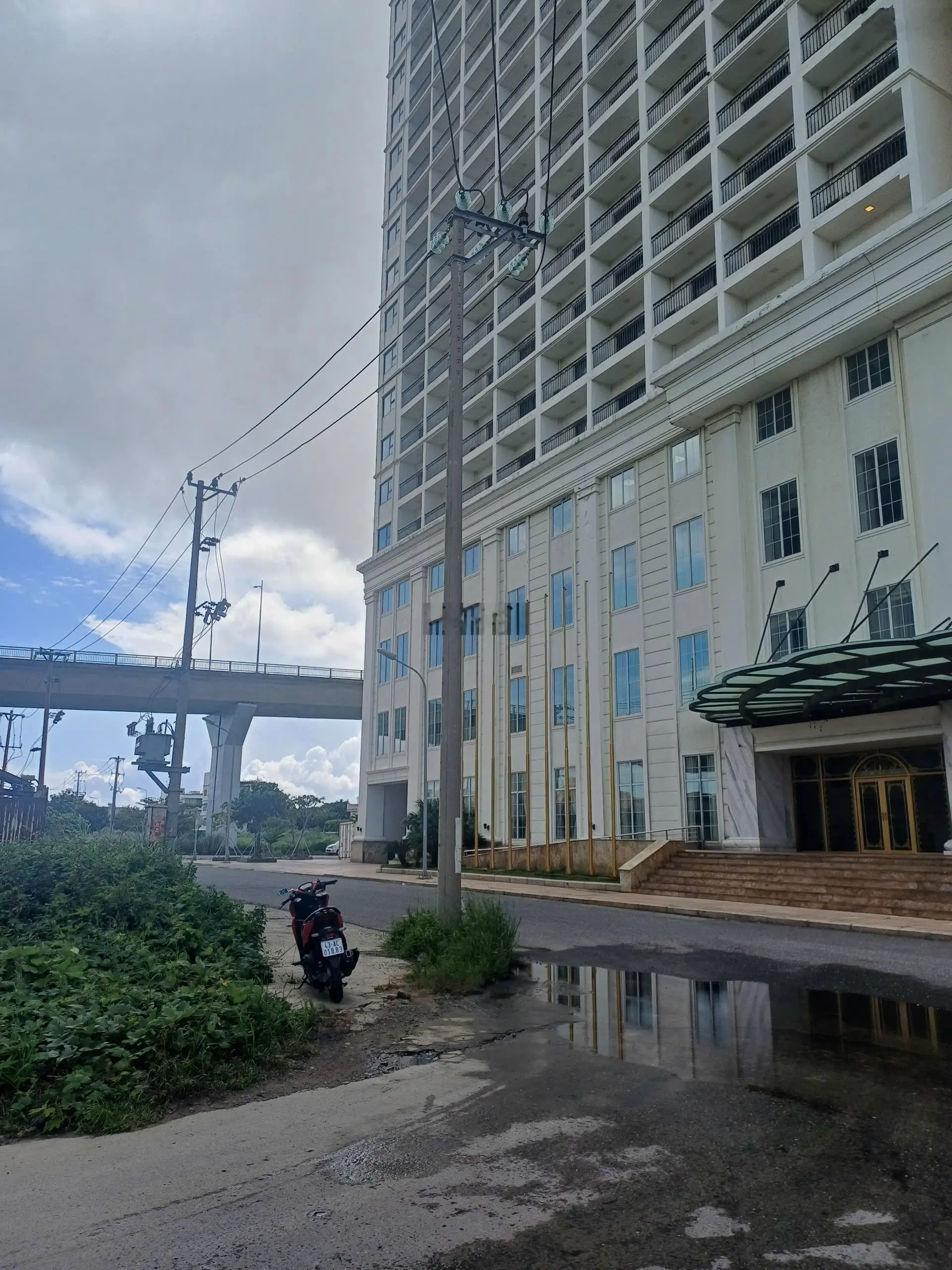 Chính chủ gửi bán lô góc đường Trần Sâm, Sơn Trà, Khu vực Khách sạn DÁT VÀNG