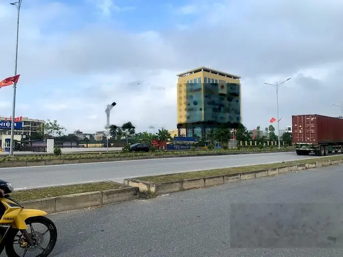 Bán nhà mặt đường nhiều tầng Bùi Viện vị trí đẹp - Lê Chân - Hải Phòng. Liên hệ: 0898 939 ***