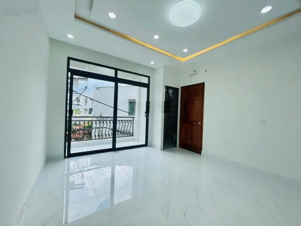 Gấp bán nhà hoàng hoa thám , bình thạnh _ hẻm xe hơi , dt 52m2 _ 4 tầng _ 8,1 tỷ tl