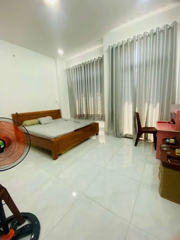 Cần bán gấp căn nhà tx24 q12