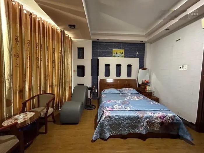 Khách Sạn Siêu Dòng Tiền, Giảm 1 Tỷ, 7 Tầng, 100m2, Sát Quốc Lộ 1A, Sóng Thần, Dĩ An, Về 10,x Tỷ.