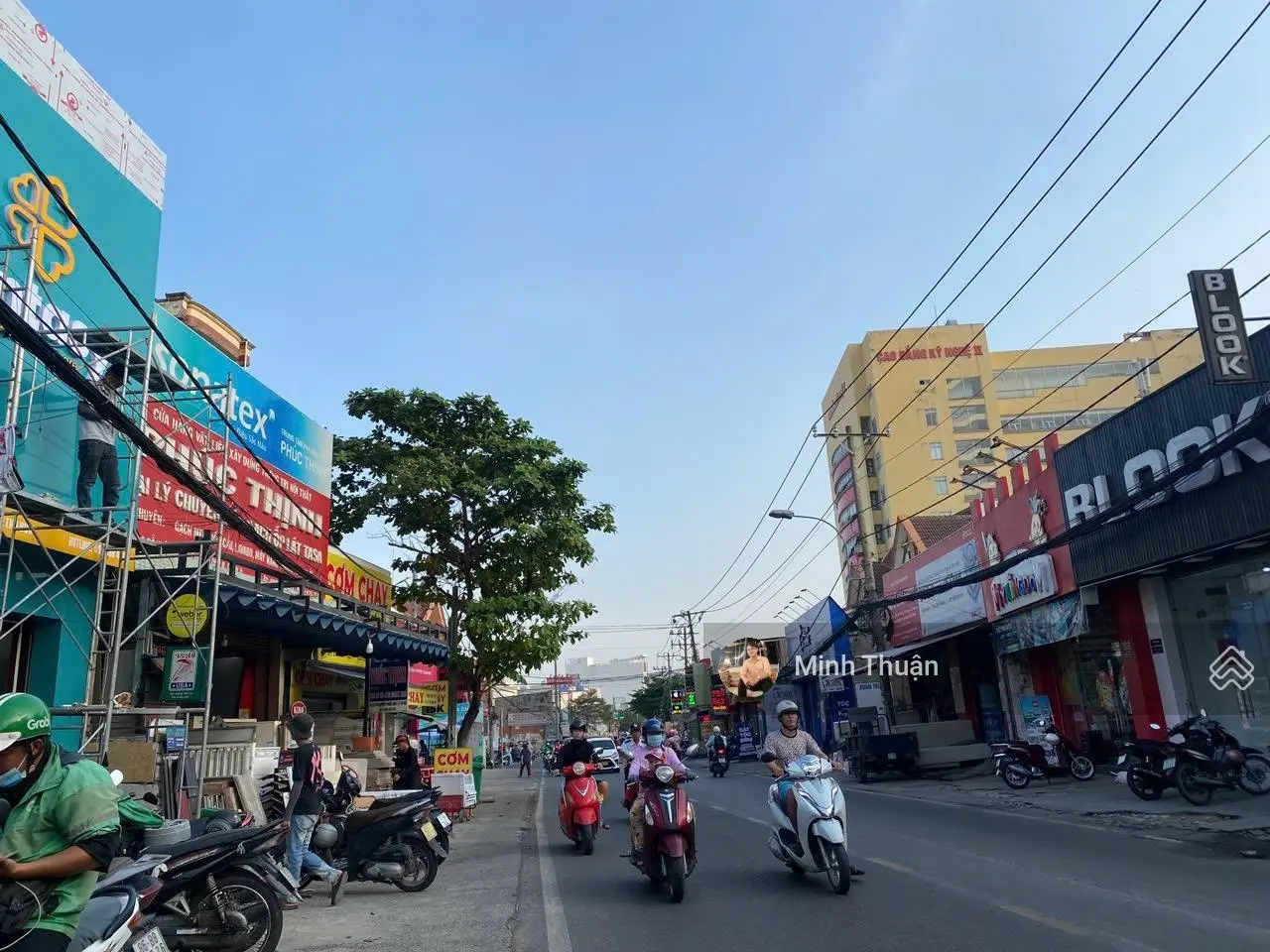 Chốt nhanh - Chủ gửi nhà 4 Tầng - MT Đỗ Xuân Hợp - DT: 145m2 -Giá tốt chỉ 22 tỷ