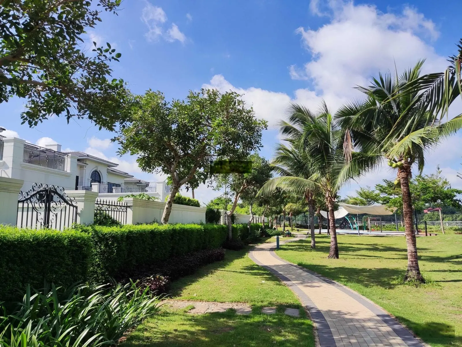 Bán nhanh dinh thự vị trí đẹp view sông từ 35 tỷ zone 4 full thuế phí. LH 0901 088 ***