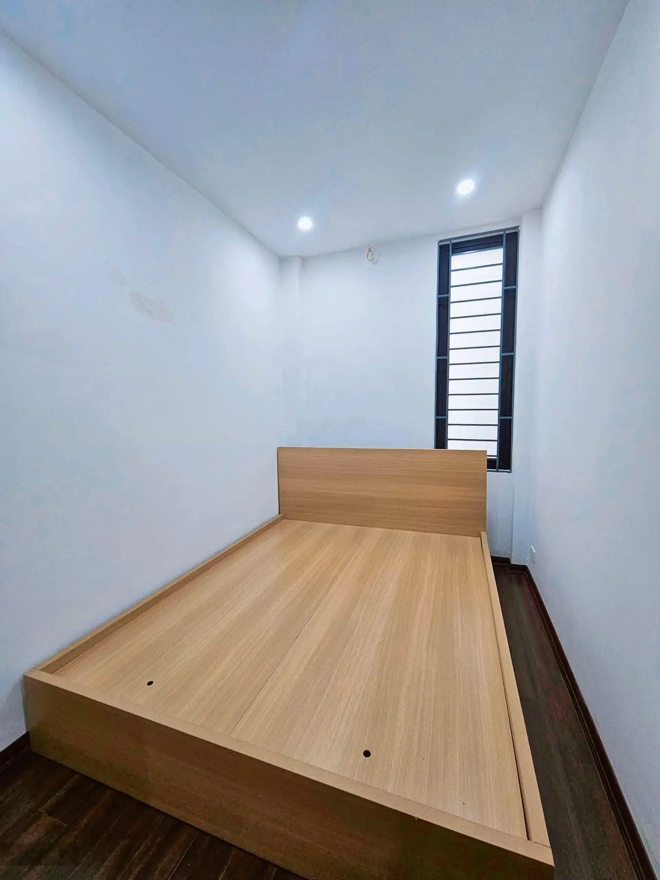 Chỉ 5.7 tỷ - nhà đẹp Trần Khát Chân - 5 tầng - 6 ngủ - 30m ra ô tô