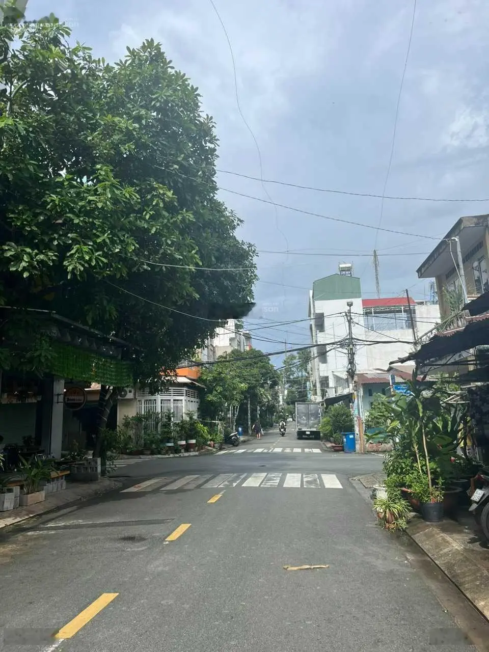 Bán biệt thự phố MT đường Nguyễn Trường Tộ, DT: 8.2mx17m, đúc 3,5 tấm nhà mới, giá 25,5 tỷ