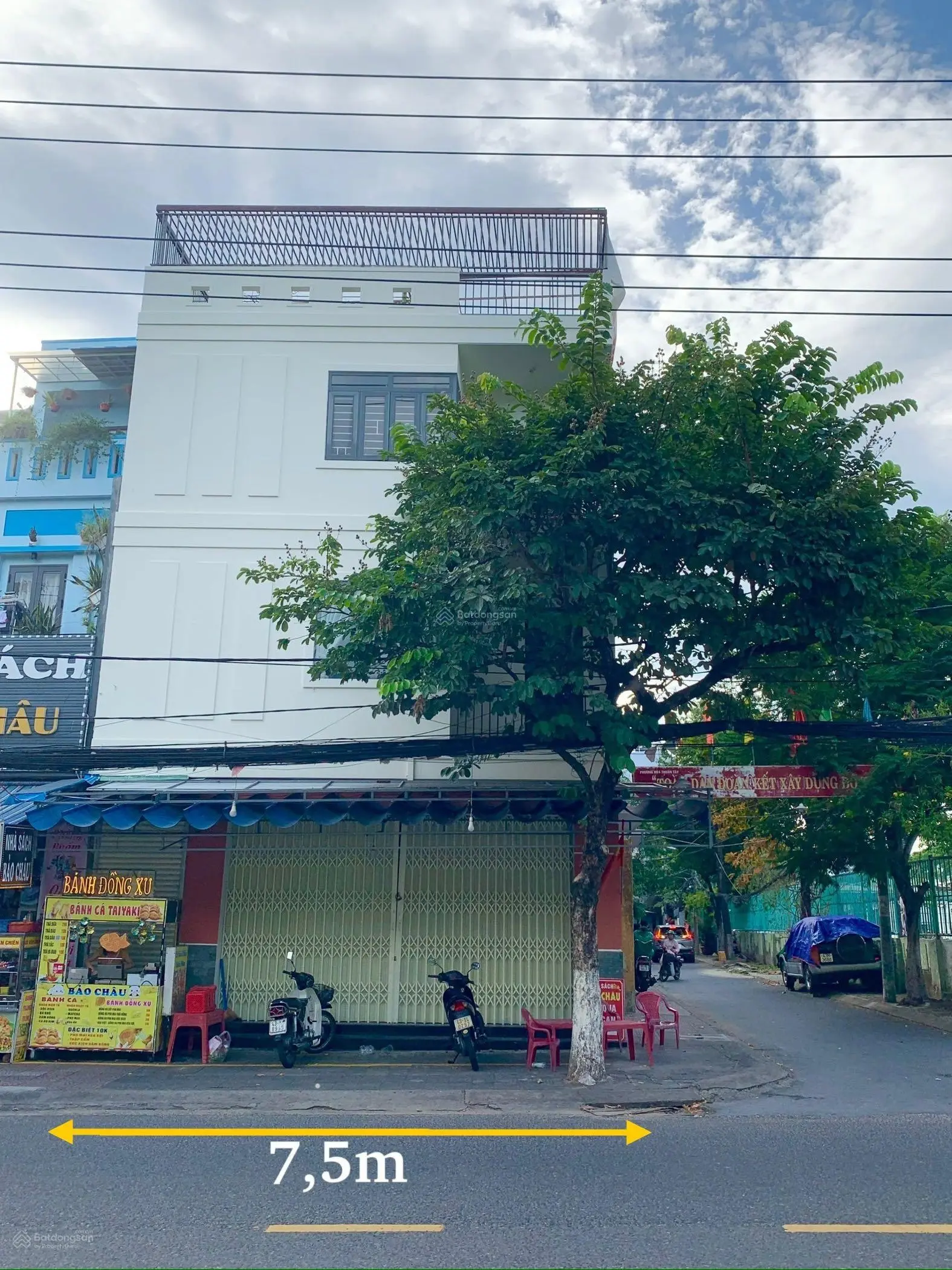 Bán gấp nhà 3 tầng ngang 7,5m MT Trưng Nữ Vương, đối diện trường học, cách sân bay 1km