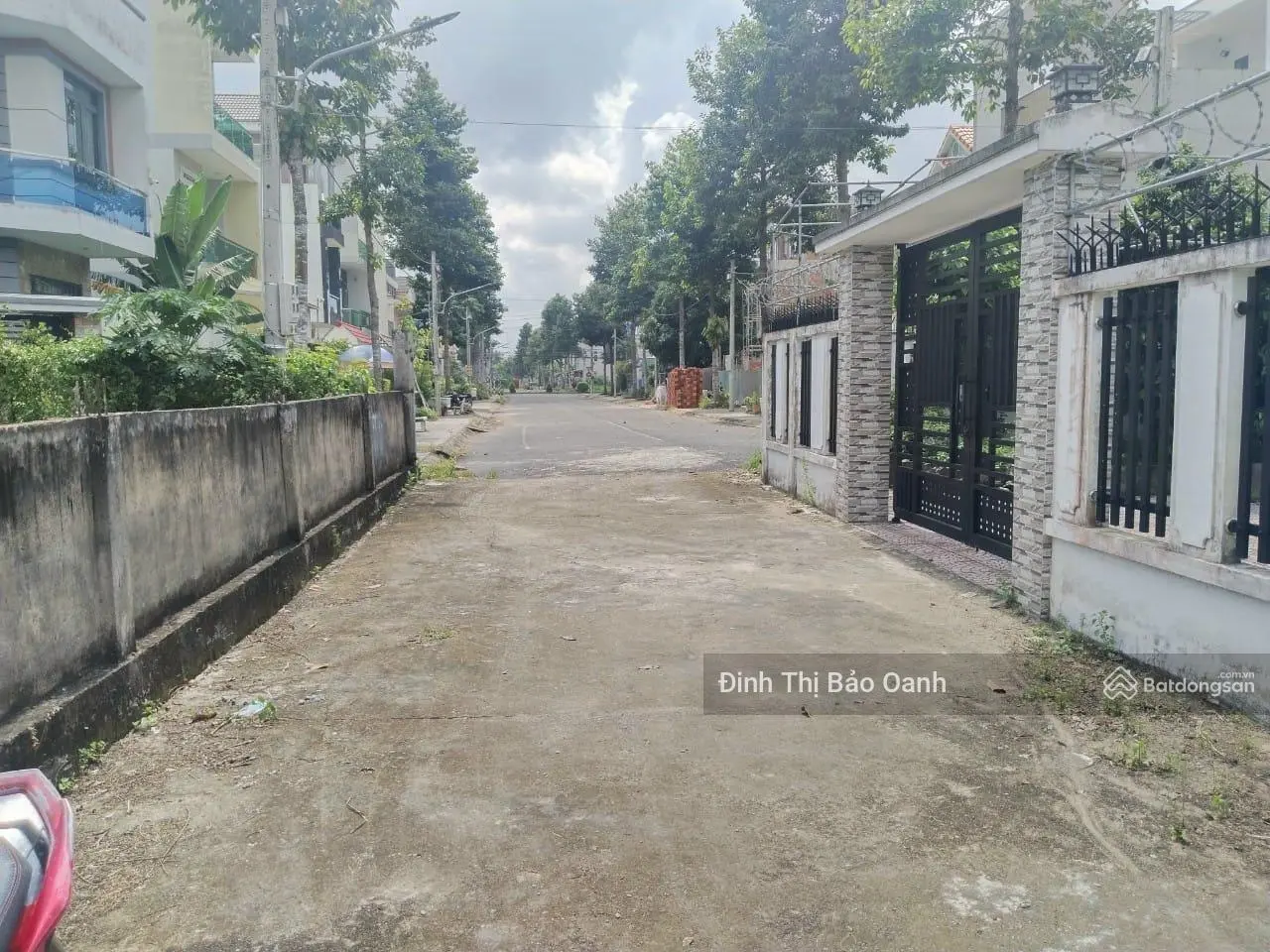 Cần bán gấp lô đất đường số 2, Phú Hưng, Bến Tre gần chợ Tú Điền, 150m2/600tr, SHR, thổ cư 100%