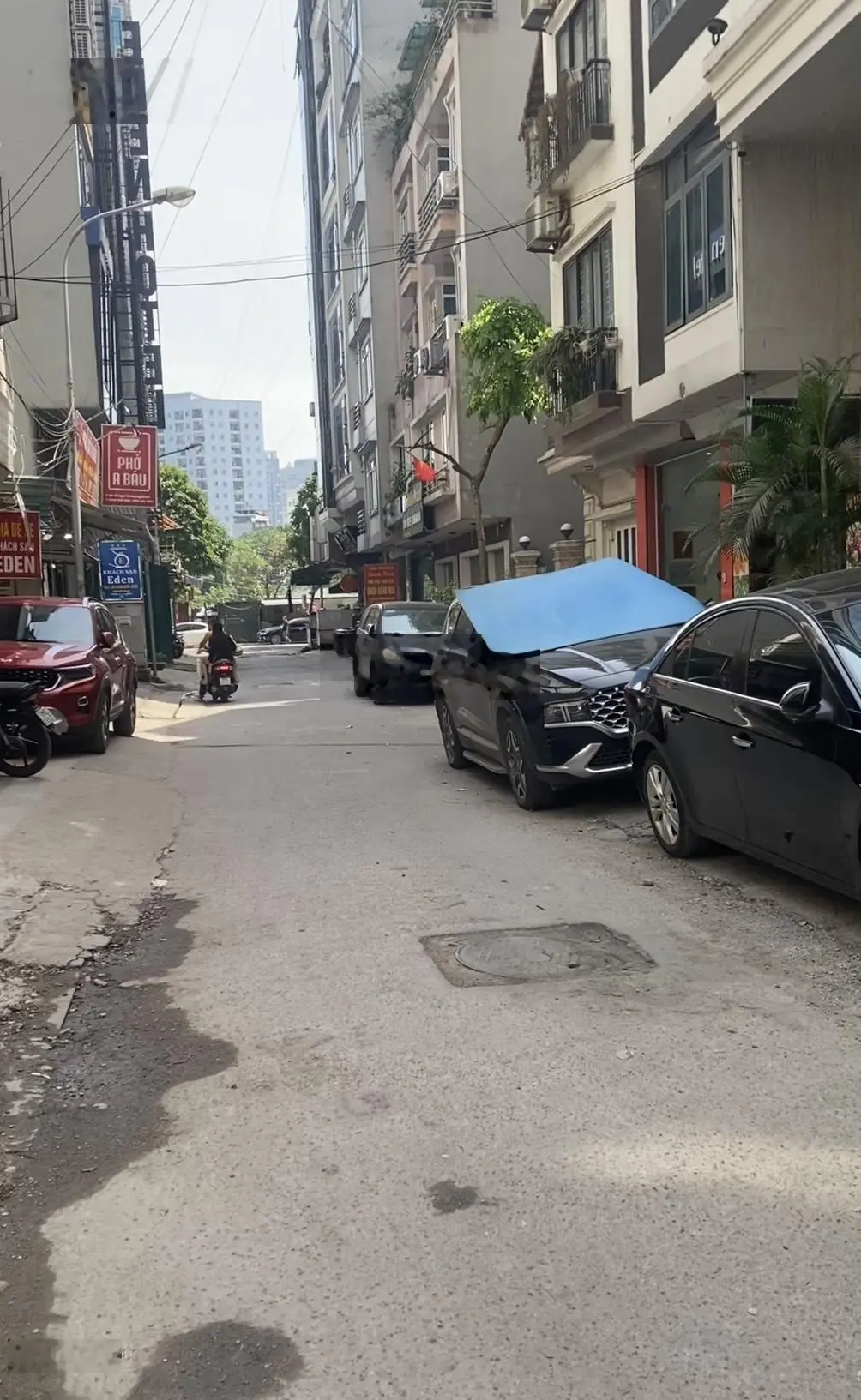 Bán nhanh - Nhà Dương Khuê 61m2, 5 tầng, MT 4.7m - Ô tô tránh vỉa hè rộng, Kinh doanh - giá 26,5 tỷ