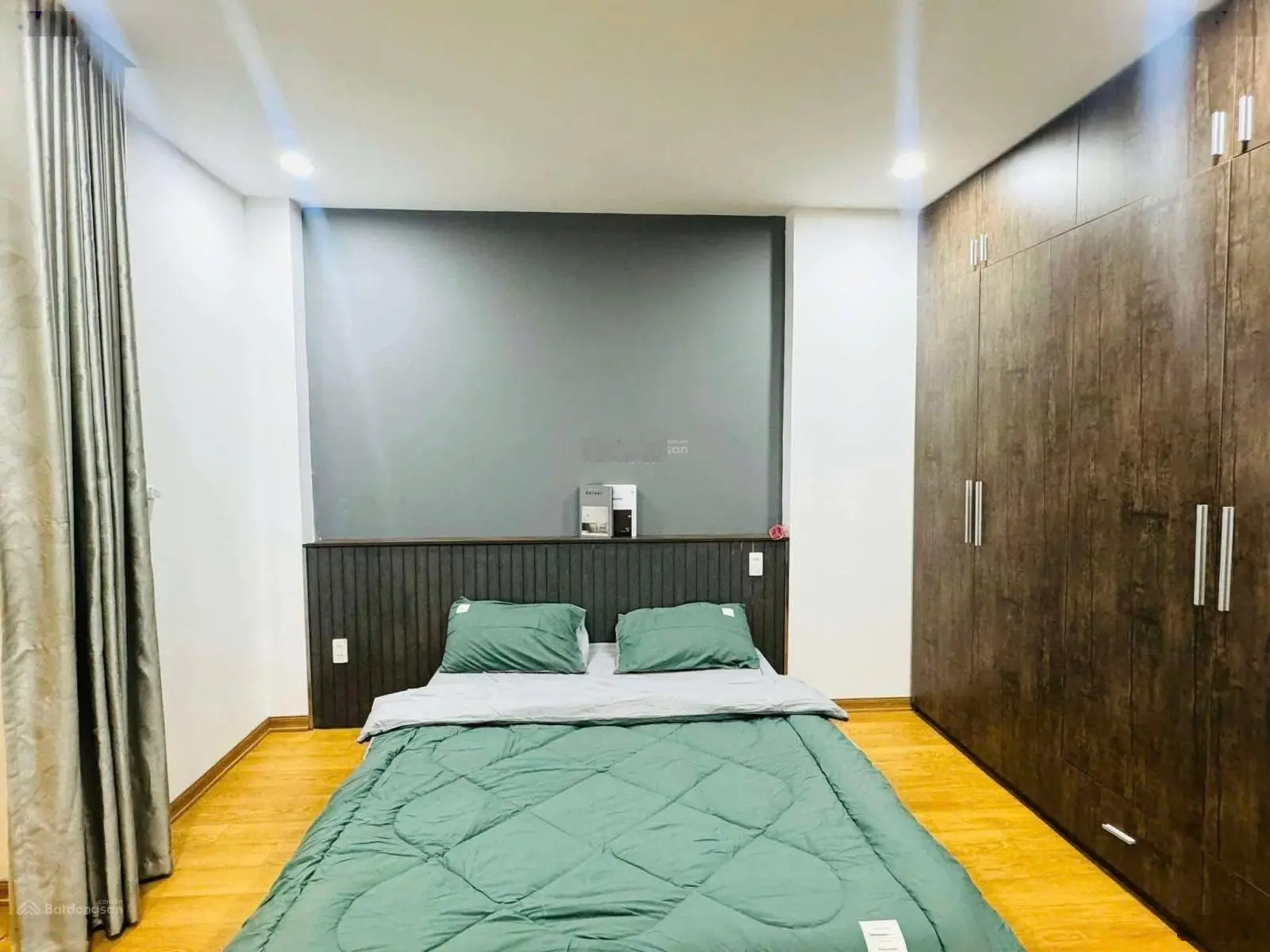 Bán nhà 3 tầng khu dân trí cao, đầy đủ công năng, nhà đẹp y hình, full nội thất, có bớt