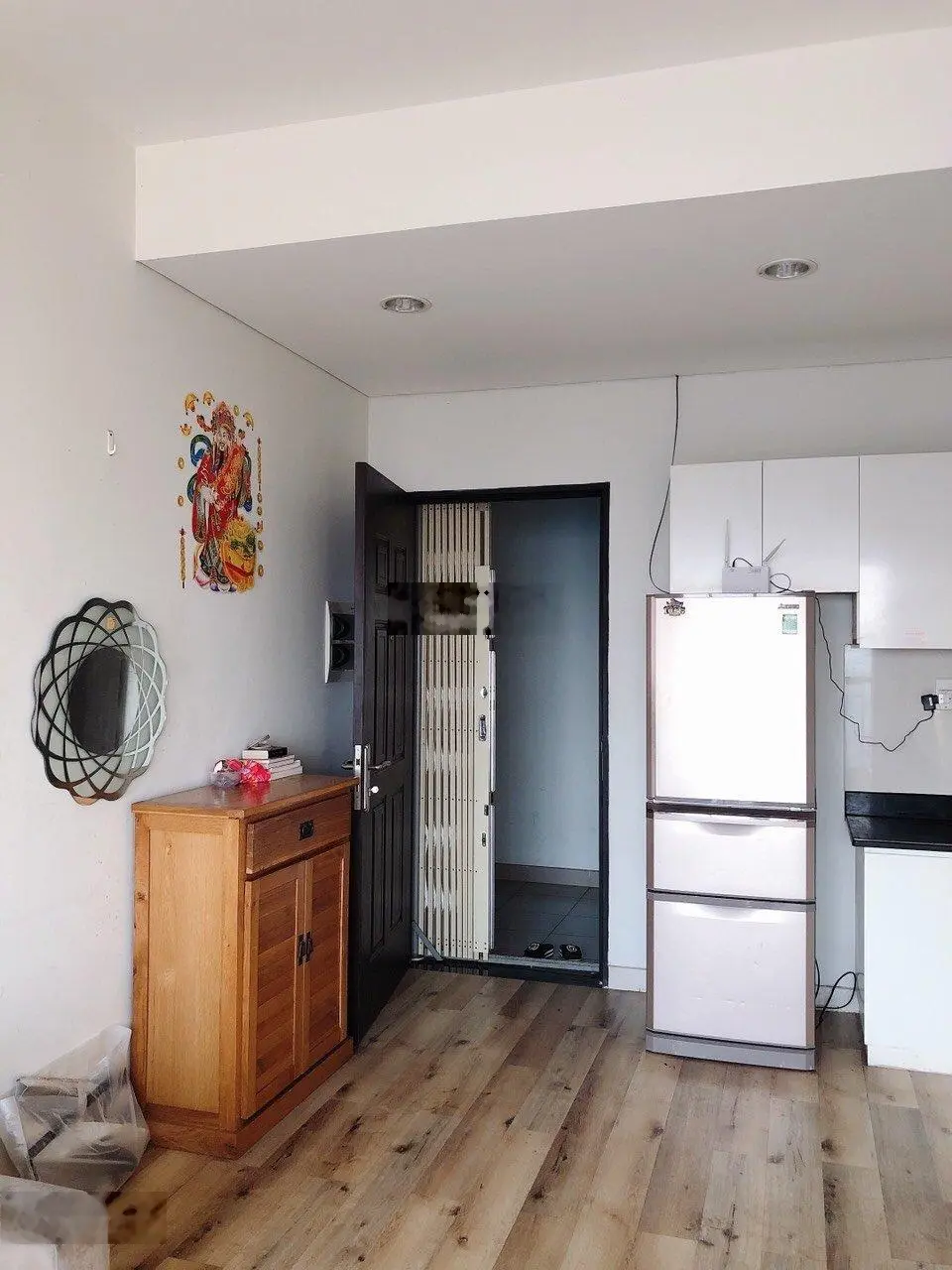 Bán căn hộ Hoa Sen view Đầm Sen, 94m2, 3 phòng ngủ, 2 nhà vệ sinh, sổ hồng sẵn, giá 5.760 tỉ