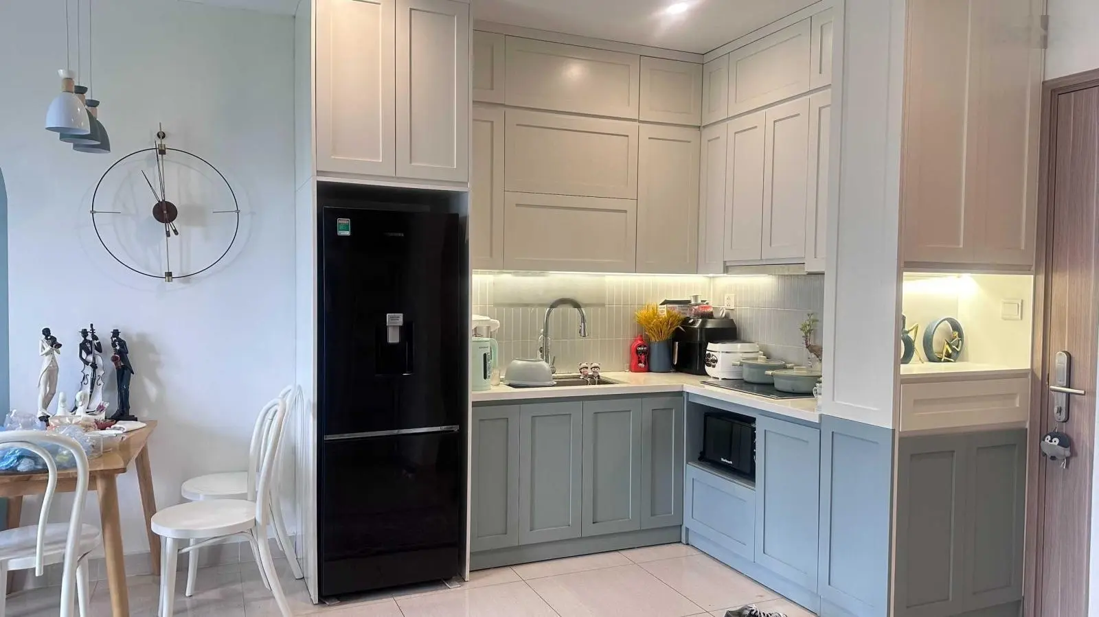 Chính chủ cần bán chuyển nhượng lại căn 2PN 55m2 giá 2,75 tỷ full nội thất