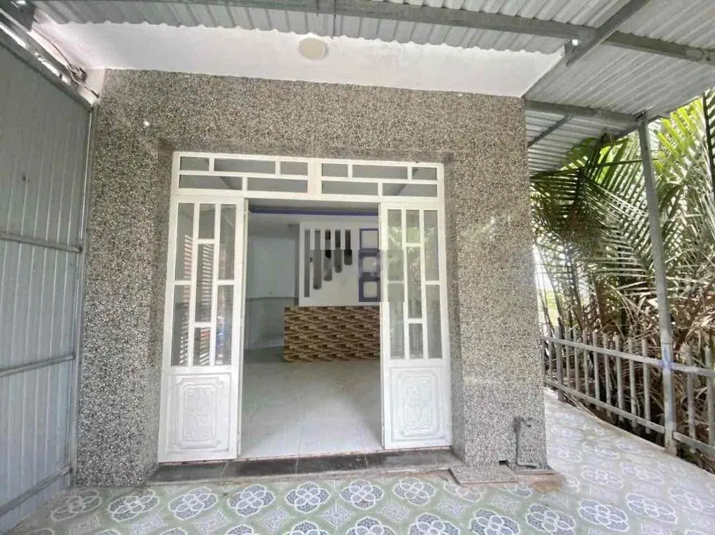 Nhà 1 Lầu Có Sân Rộng, 2PN 2WC Nhà Ngay Ngã Ba Tân Kim. Sổ Hồng Riêng