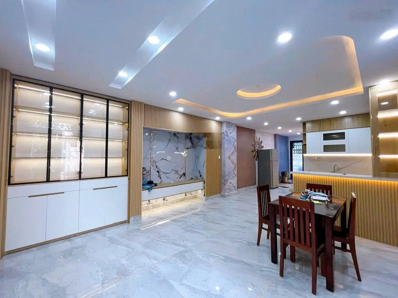 Hot! Nhà siêu đẹp siêu mê 50m2 ngay 92b/ Tôn Thất Thuyết Q4 gần mầm non Ban Mai/ 3 tỷ 4 - sổ riêng