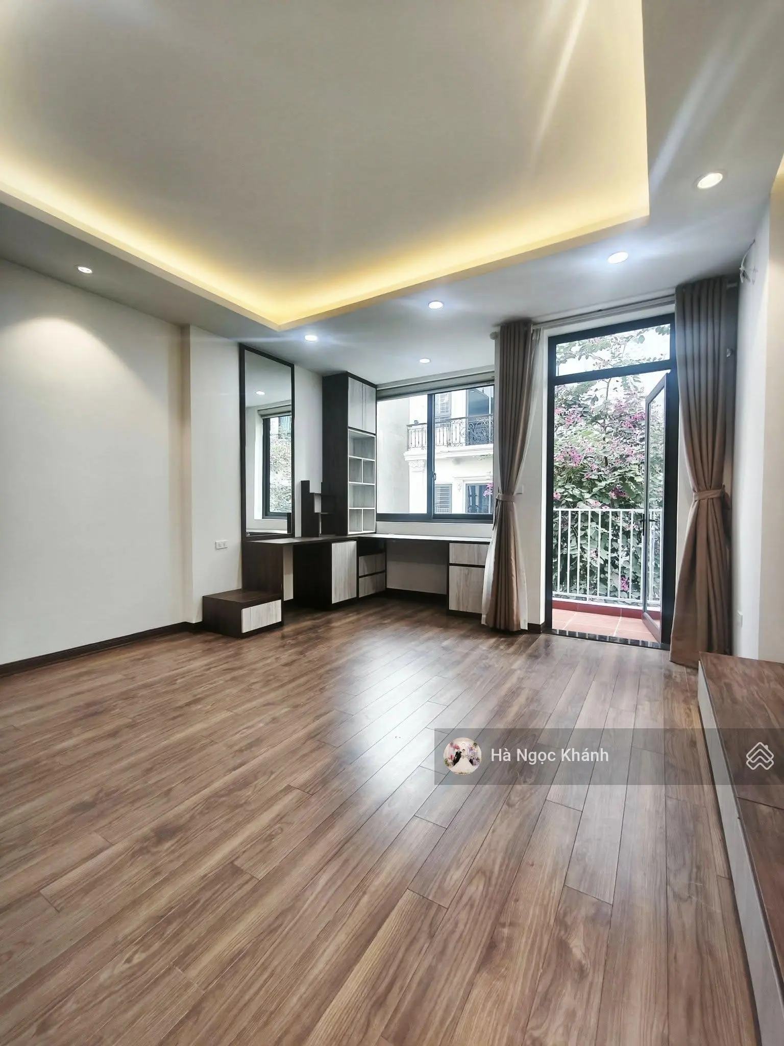 Nhà đẹp hiếm có 3 mặt thoáng phố thiên hiền - 63m2, mt khủng 6m - có sân - ở sướng!