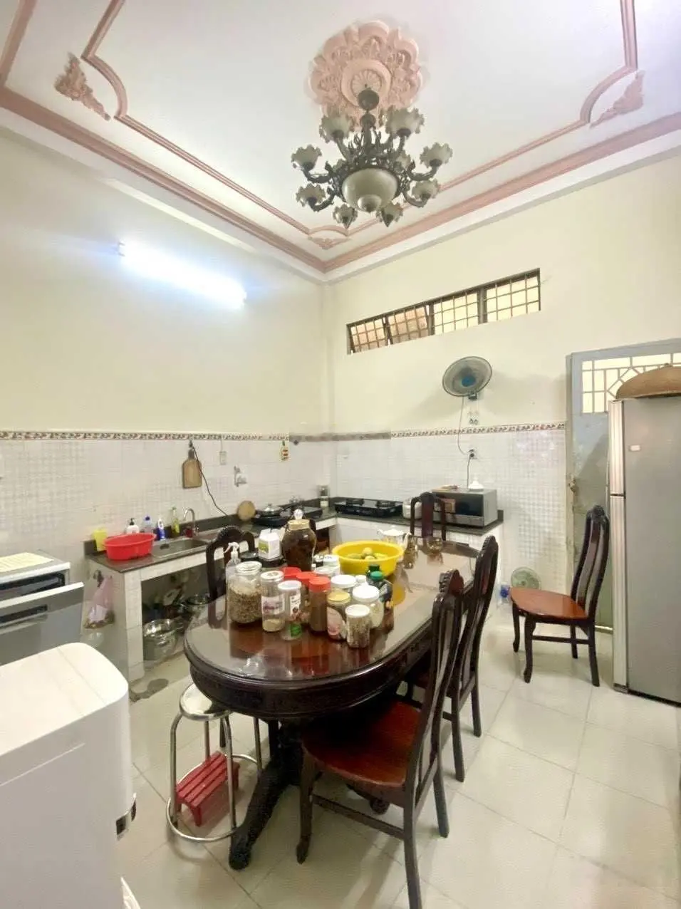Bán nhà mặt tiền kinh doanh phường 13 quận Tân Bình - 3 tầng 5PN 80m2 - gấp bán