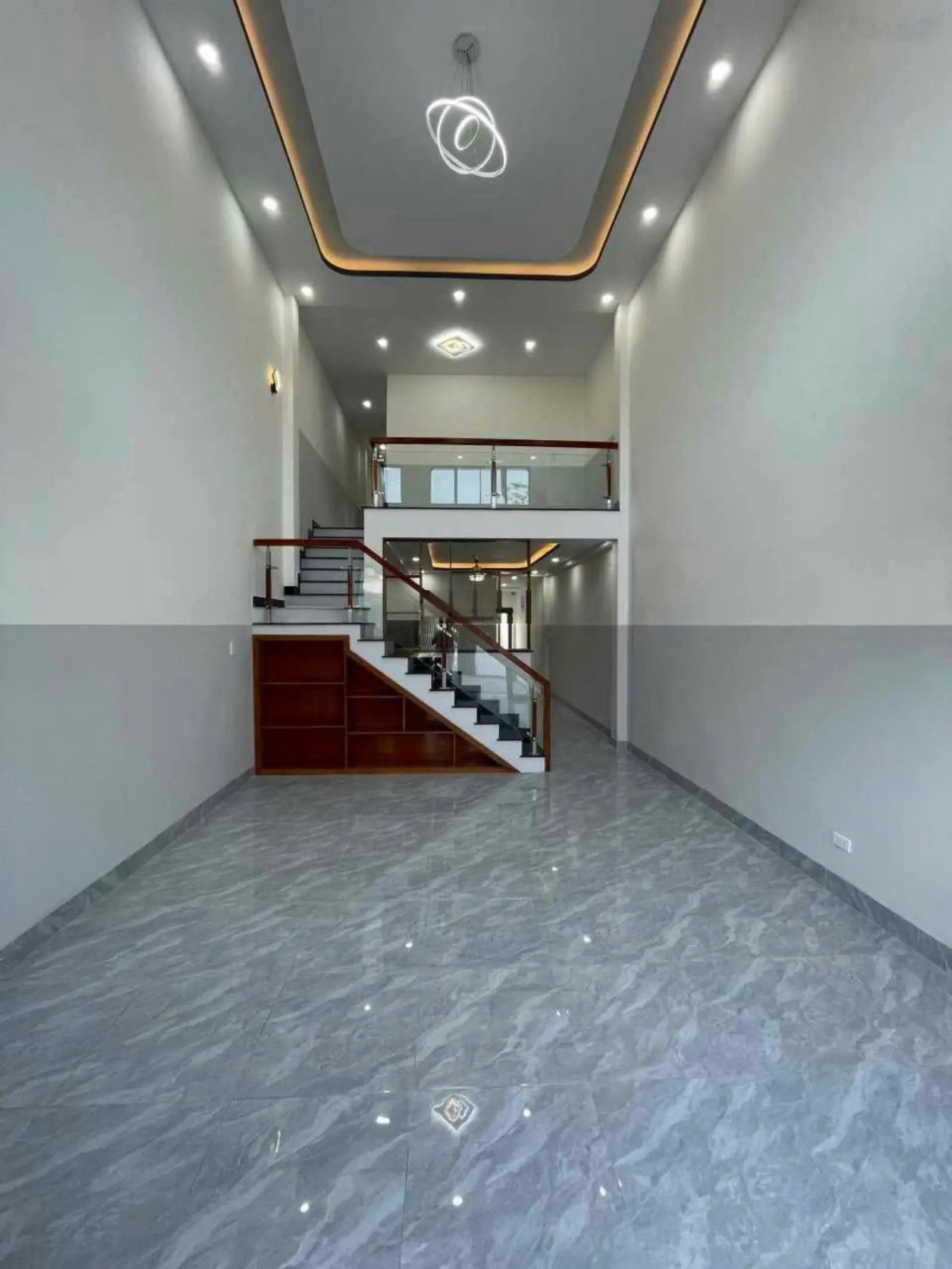 Bán nhà đang cho thuê 7tr/th GIÁ 790TR Đ Tô Vĩnh Diện, đông Hòa Dĩ An. 75m2. Sổ hồng riêng sang tên