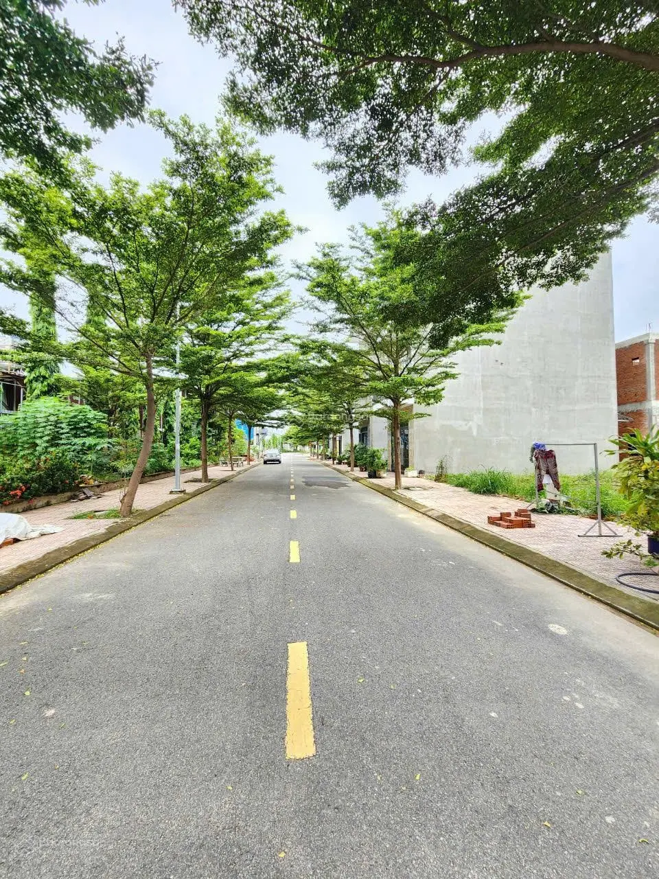 2 tỷ 950 Sổ hồng hoàn công Bán nhà KDC, P.An Phú, TP.Thuận An
