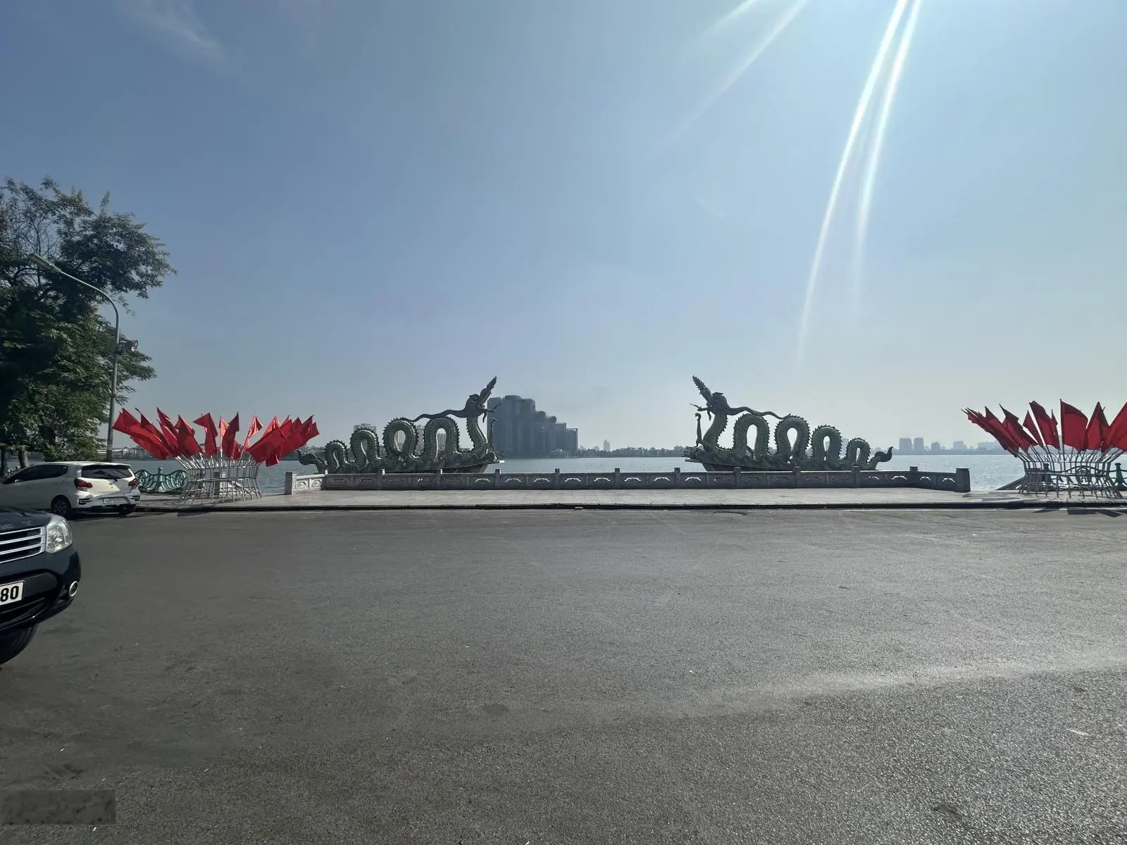 Bán toà nhà 10 tầng DT666m2-MT25m-lô góc-ôtô 45 chỗ vào-View Hồ Tây-Phố Tây Hồ-Q.Tây Hồ.Giá: 262 Tỷ