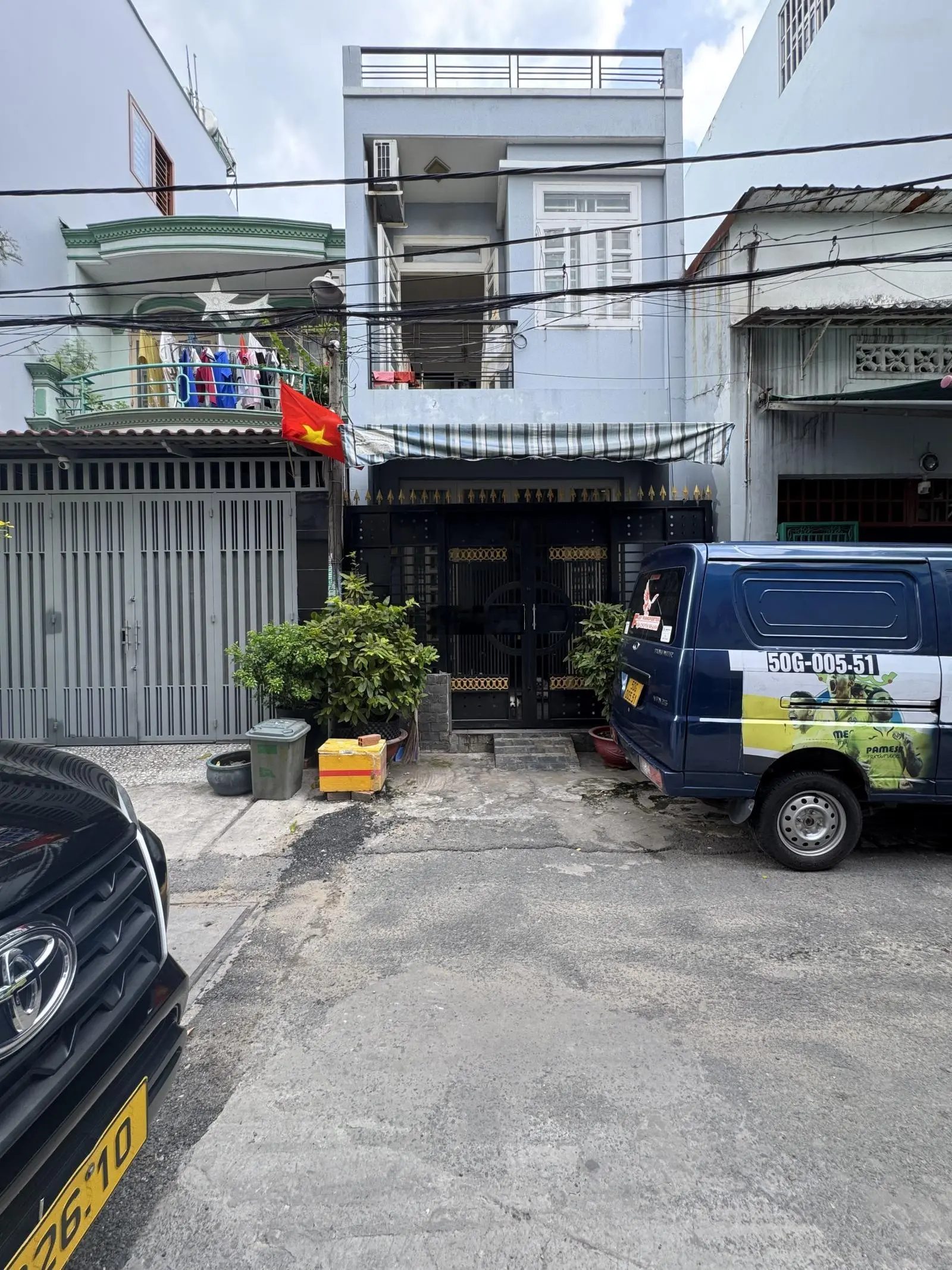 Cần bán gấp nhà phố bình tân gần chợ, tiện ở hoặc đầu tư