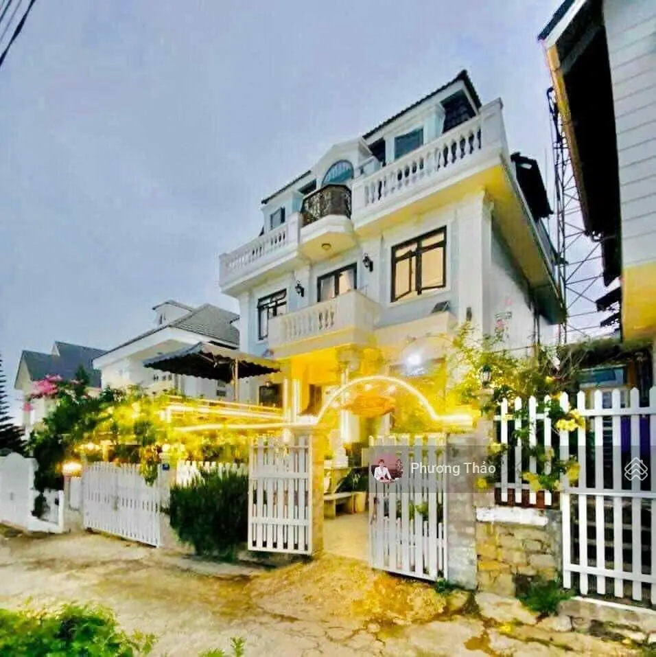 BÁN BIỆT THỰ THIẾT KẾ SANG TRỌNG - ĐƯỜNG NGÔ TẤT TỐ, P8, ĐL GIÁ 17,5 TỶ| MÃ B81901T 0984 262 ***