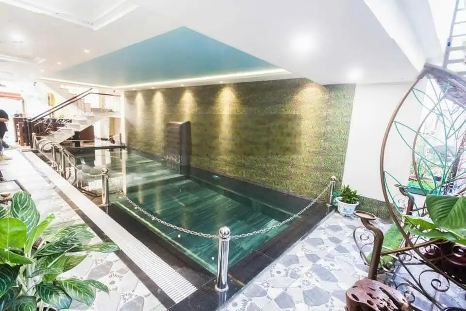 Chỉ 29,x tỷ: bán tòa nhà CH dịch vụ Đà Nẵng- gần đường Hồ Xuân Hương: 10x18m- 7 tầng 20 căn 10PKS