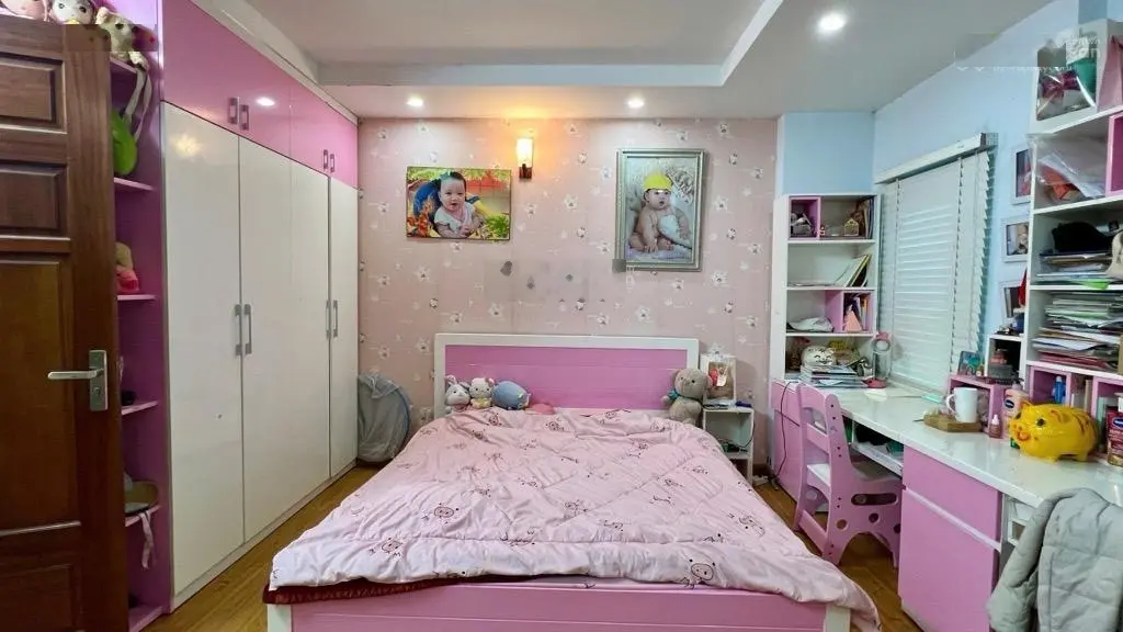 Lô góc - mặt tiền bề thế - 6 tầng - phố Phạm Văn Đồng - nội thất Châu Âu - 7,7 tỷ