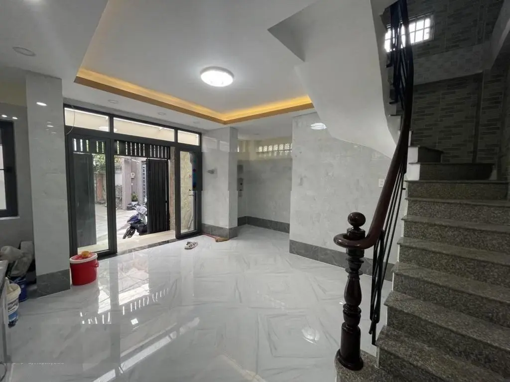 Bán nhà đẹp, khu sầm uất, gần Hàng Xanh, đường Xô Viết Nghệ Tĩnh, phường 25, Bình Thạnh