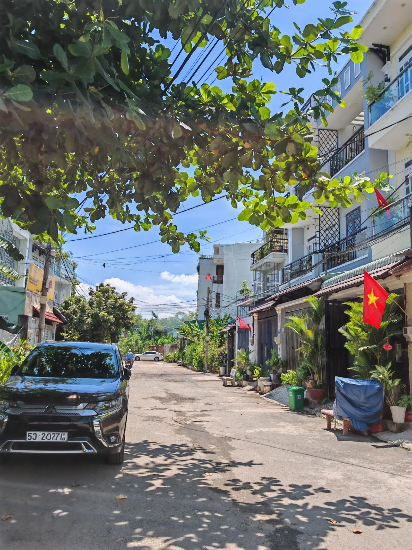 Nhỉnh 5 tỷ- 3 TẦNG - 3PN - Tăng Nhơn Phú B TP Thủ Đức