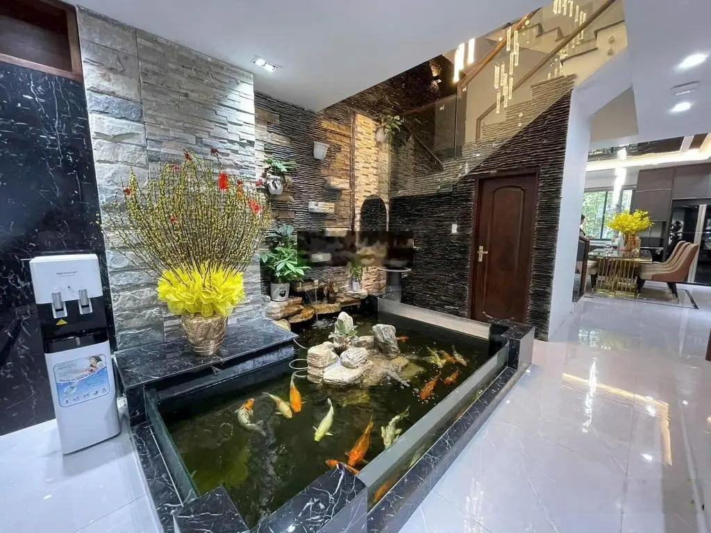 Chỉ 15 tỷ bán nhà 5 tầng 110m2 ngang 5m mặt tiền kinh doanh đường man thiện quận 9