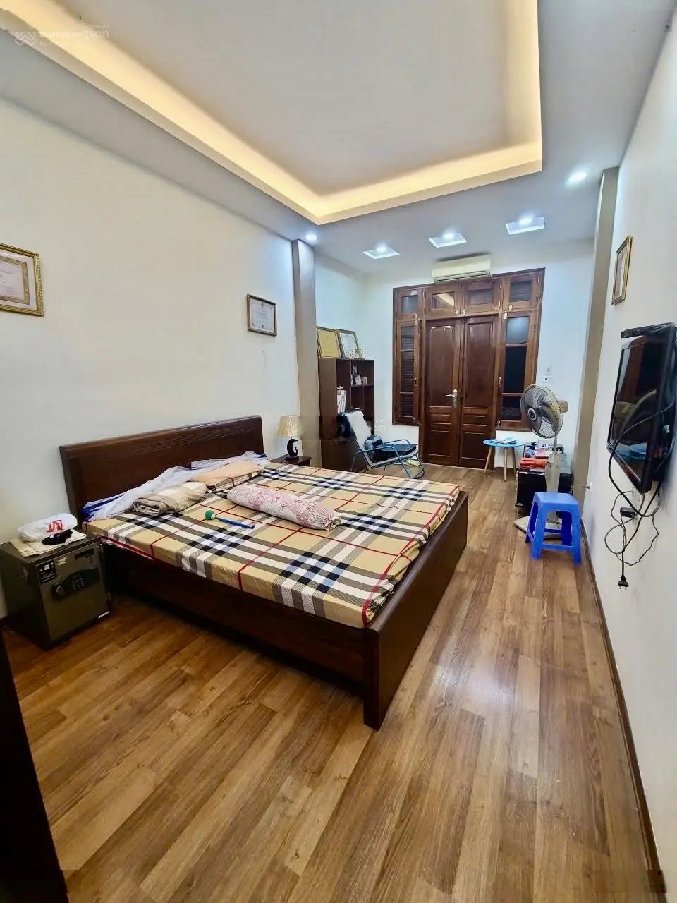 Bán Gấp Nhà Phố Víp Thái Hà Ngõ Thông Ô Tô Đỗ Cửa Diện Tích 58m Nhà 4 Tầng Giá Cực Tốt, Chào 12 Tỷ