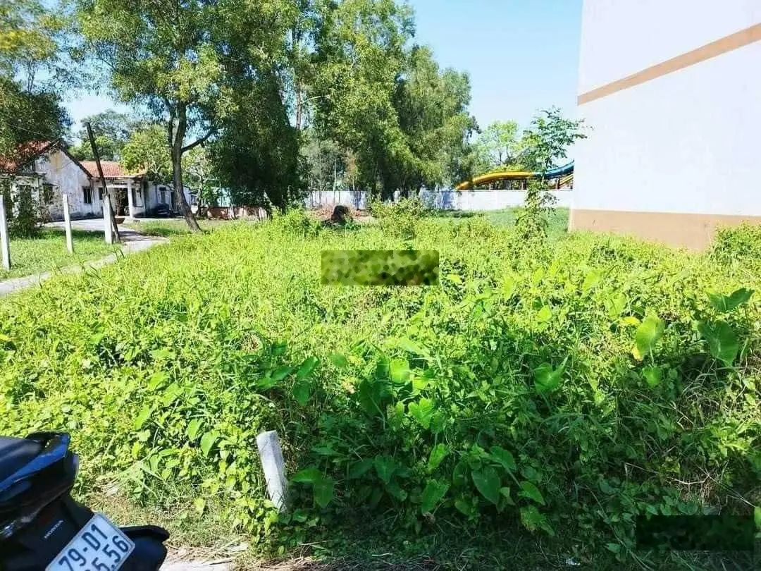 Cần bán gấp lô đất thổ cư ngay tại trung tâm thị trấn Đức Hòa