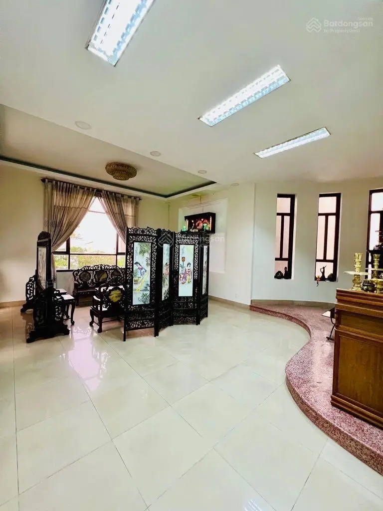 Biệt thự siêu sang - 968m2 - 4 tầng - ngang 18 - Đ. Phạm Thế Hiển phường 7 - quận 8 - giá 38tỷ (TL)