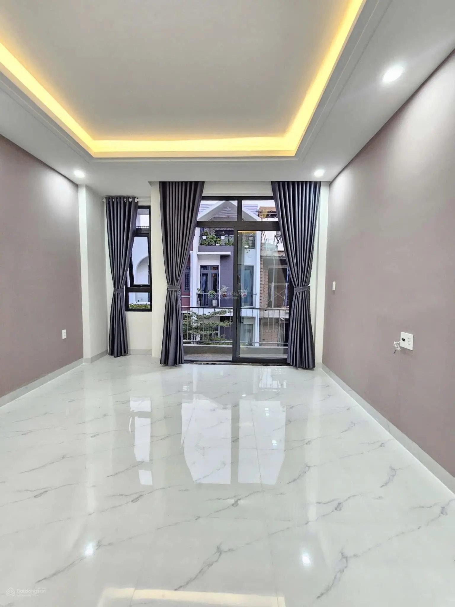 Tôi cần bán gấp nhà Bàn Cờ -P3-Quận 3 giá 4Tỷ490/81m2 đang cho thuê 32triệu. Gần TH Phan Đình Phùng