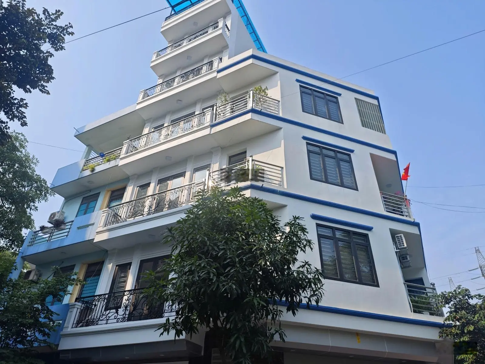 Bán nhà liền kề gần Văn Phú 50m2, 7 tầng thang máy. Vừa ở vừa làm văn phòng.