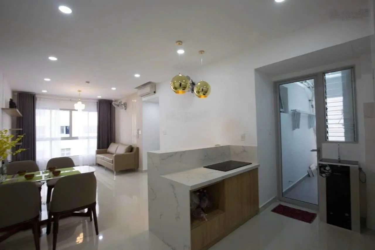 Bán gấp Ruby 3PN - 2WC (80m2) view nội khu, hướng mát quanh năm chỉ 3,4 tỷ