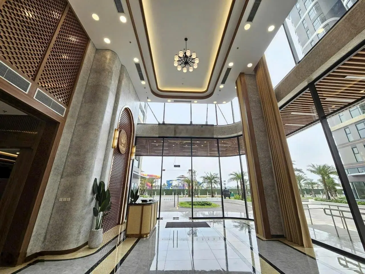 Căn hộ 2PN Vinhomes Q9 kế bên trung tâm thương mại Vincom, nhận nhà ở ngay CK tới 11%, chỉ 2,3 tỷ