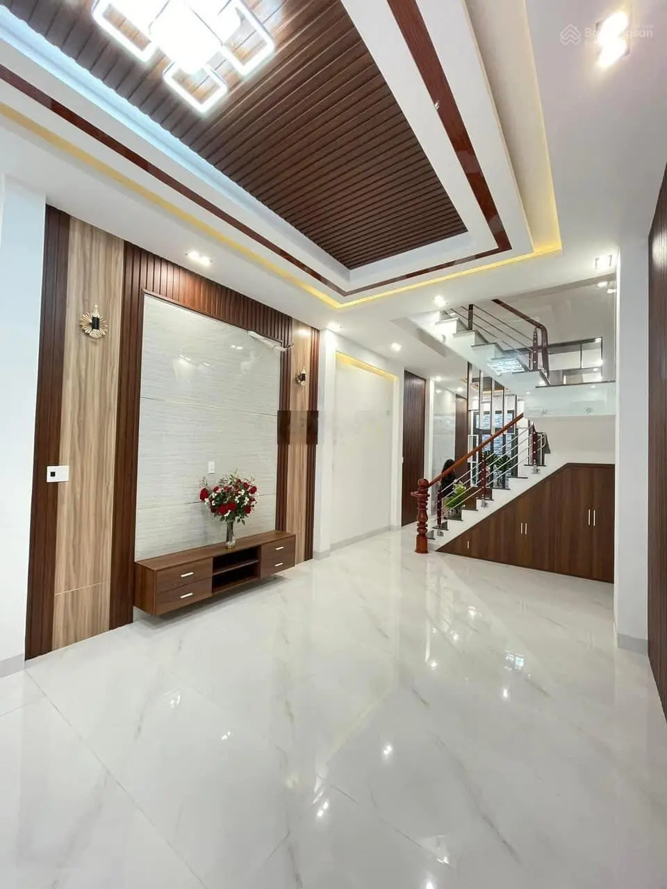 Nhà Đẹp Giá Rẽ cấn bán Đường Công Chúa Ngọc Hân P11 Quận 11 Giá 3tỷ250/65m2(5x13m) nhà 3 lầu, có sổ