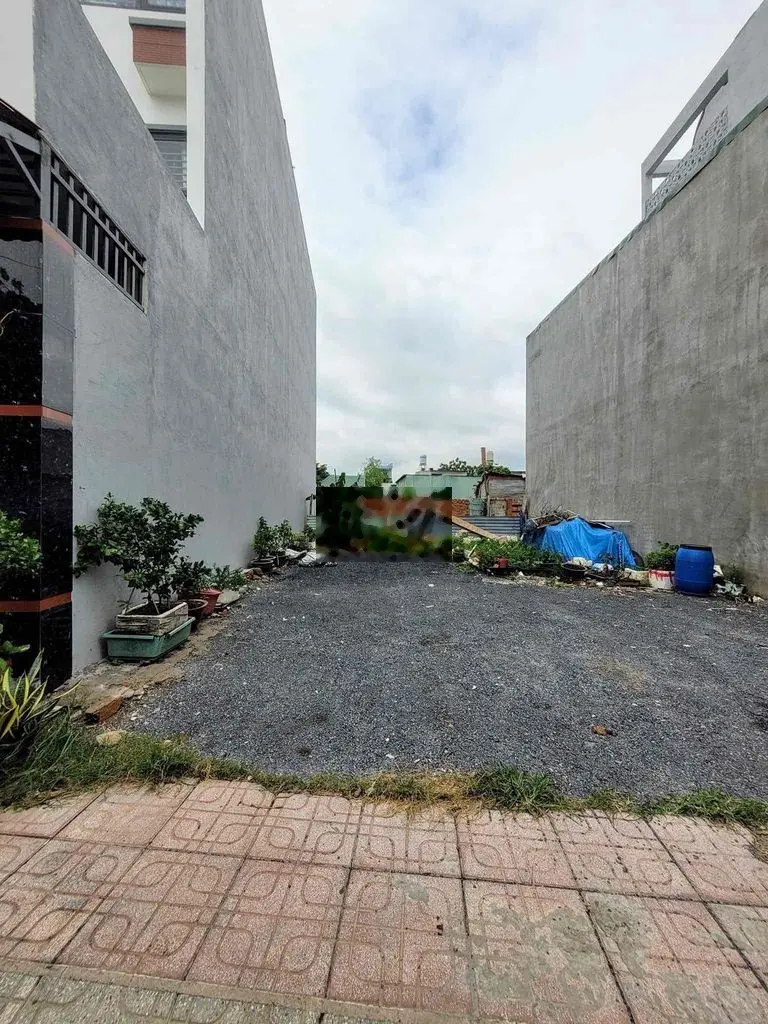 Bán đất Đ.Chợ Hoàng Gia 180m2/890Tr cách Chợ Hoàng Gia chỉ 1km