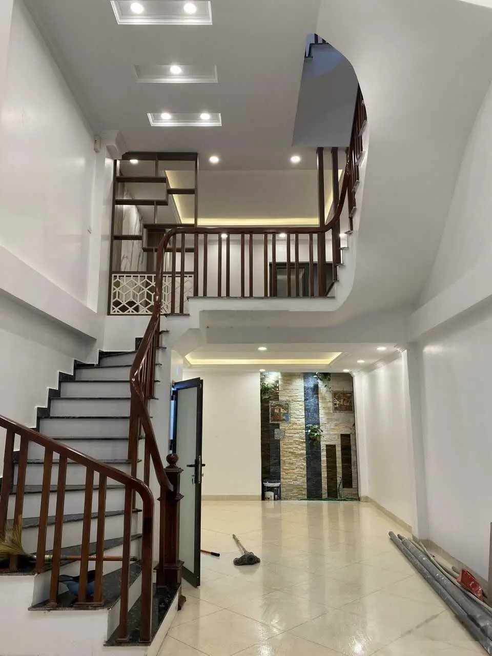 Bán nhà Xa La Mậu Lương căn góc 4 tầng xây mới mặt ngõ rộng ô tô kinh doanh 40m2 giá chỉ hơn 6 tỷ