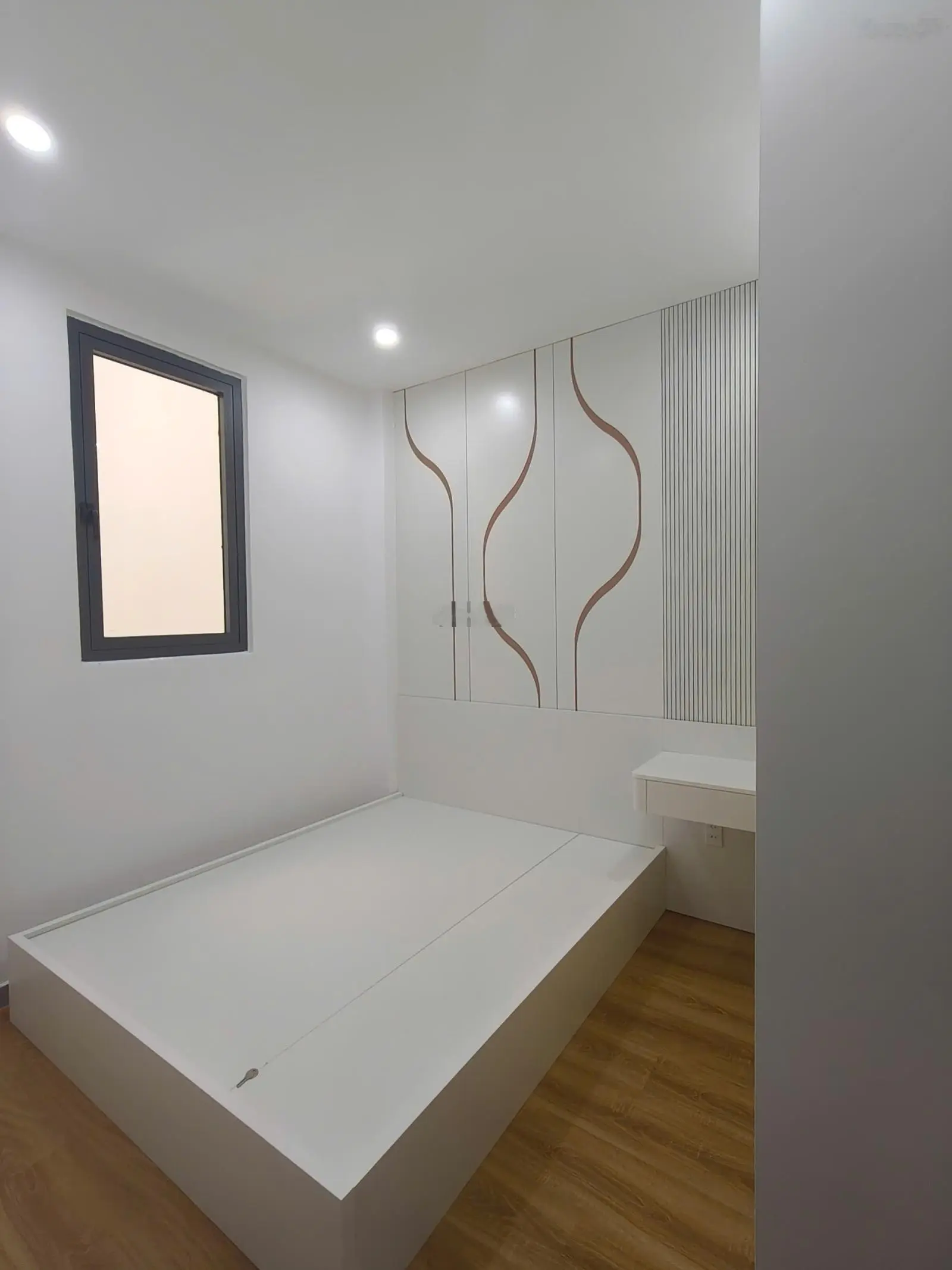 Chủ cần tiền bán nhanh nhà đẹp 2 tầng, mặt tiền đường Hồ Biểu Chánh sát Phan Đăng Lưu