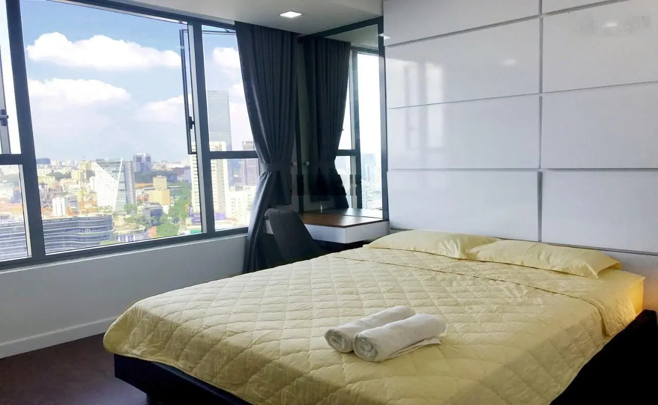 Cần bán căn hộ chung cư Khuông Việt Tân Phú, DT 90m2, 3PN, giá: 3,45 tỷ, LH: 0909 455 *** Trung