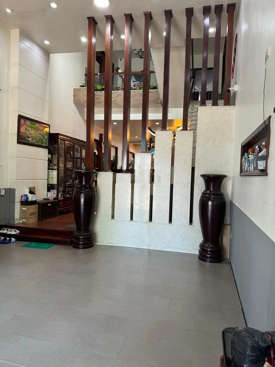 Bán nhà riêng chính chủ, mặt tiền đường Hùng Vương. Ngang 5m.Cần bán gấp có thiện chí thương lượng.