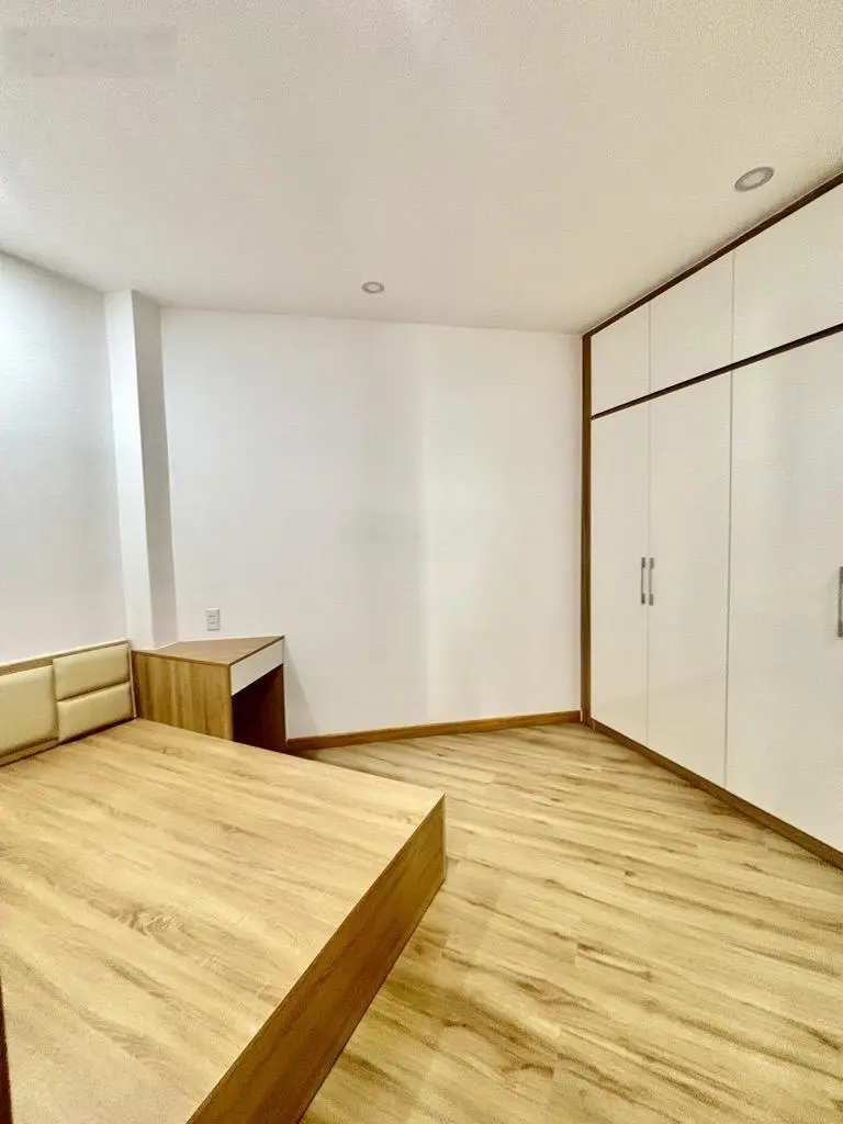 Nhà gần chợ gò vấp ngang hiếm 5m - nhỉnh 6 tỷ