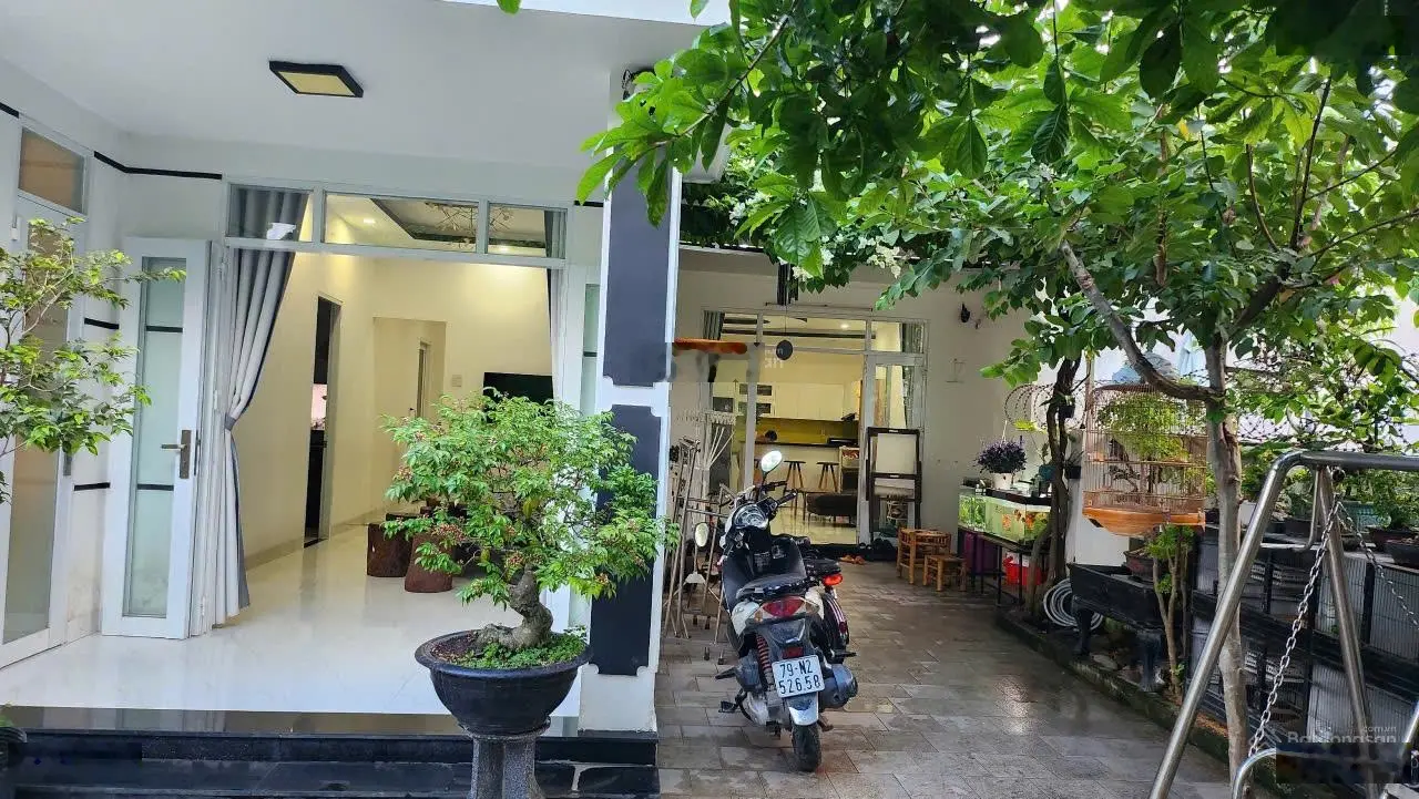 Nhà đẹp đã hoàn công ngay trung tâm thị trấn Diên Khánh 209m2 - Thổ cư - Ngang 10m, đường ôtô