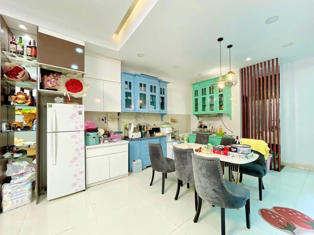 Bán nhà trệt lầu giá rẻ, thiết kế đẹp, số nhà phong thủy 