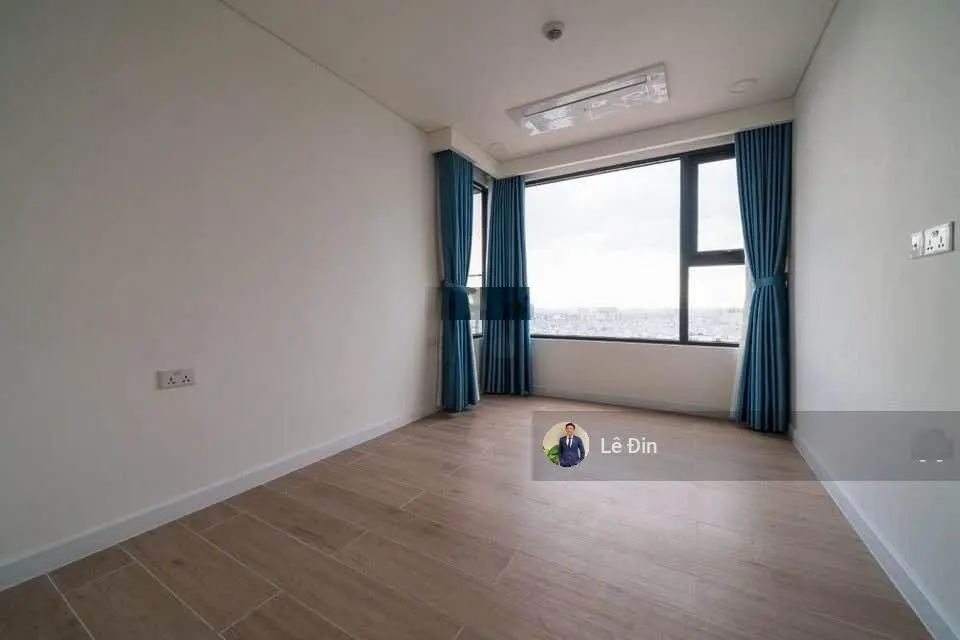 Chủ ngộp bán nhanh căn 2PN Kingdom siêu rẻ, giá đầu tư siêu tốt, view thoáng mát mẻ. LH 0907 582 ***