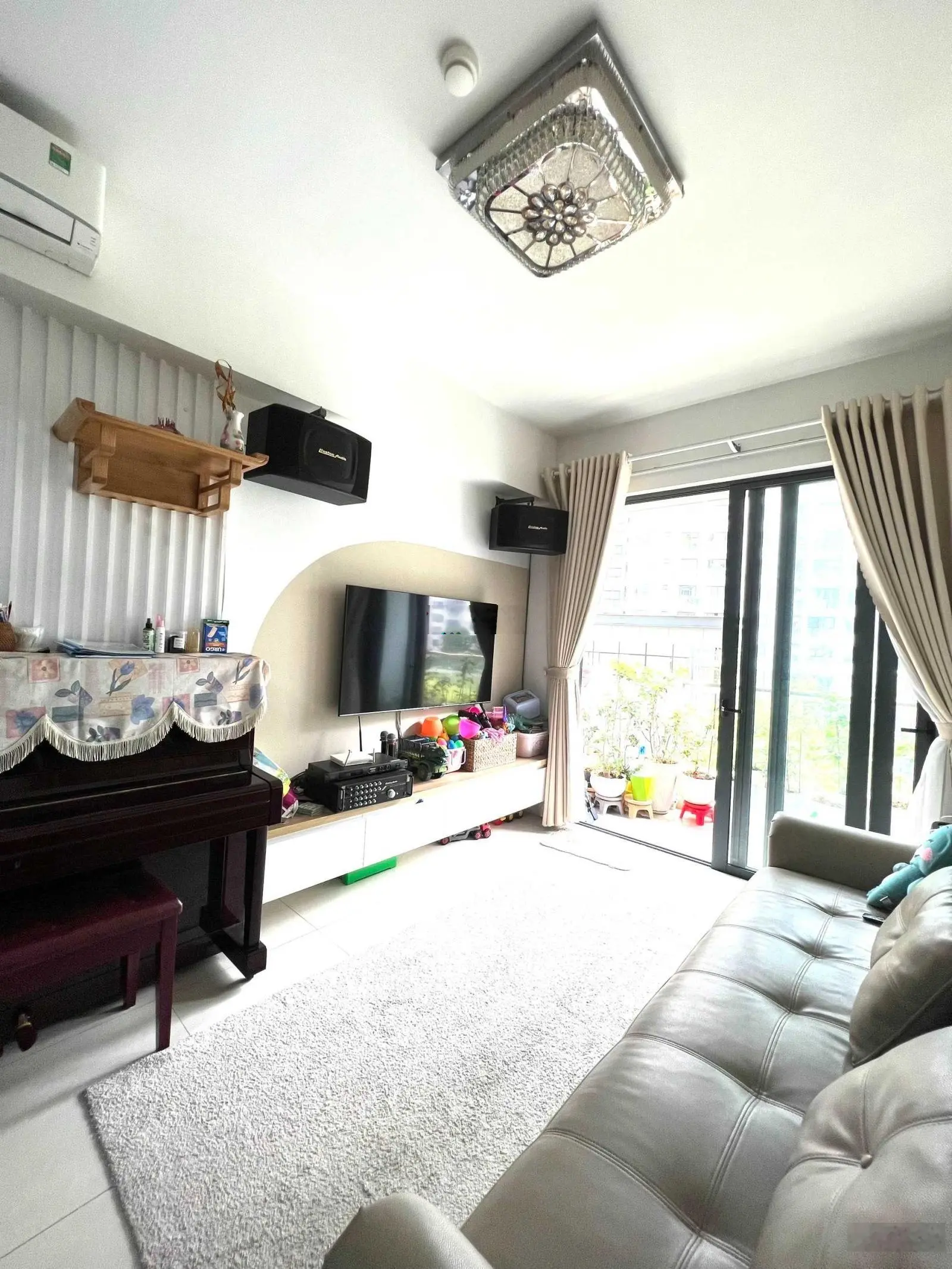 Hàng hot * Emerald Celadon City 71m2 view nội khu, NTCB, giá 3.4 tỷ