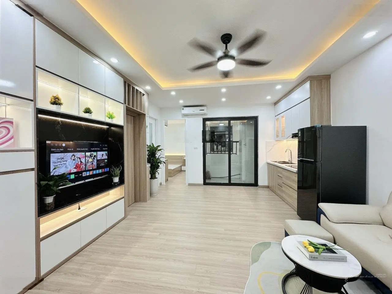 Em bán căn hộ hh2a Linh Đàm.Nội thất full mới. Diện tích 46m, 2pn, 1vs.
