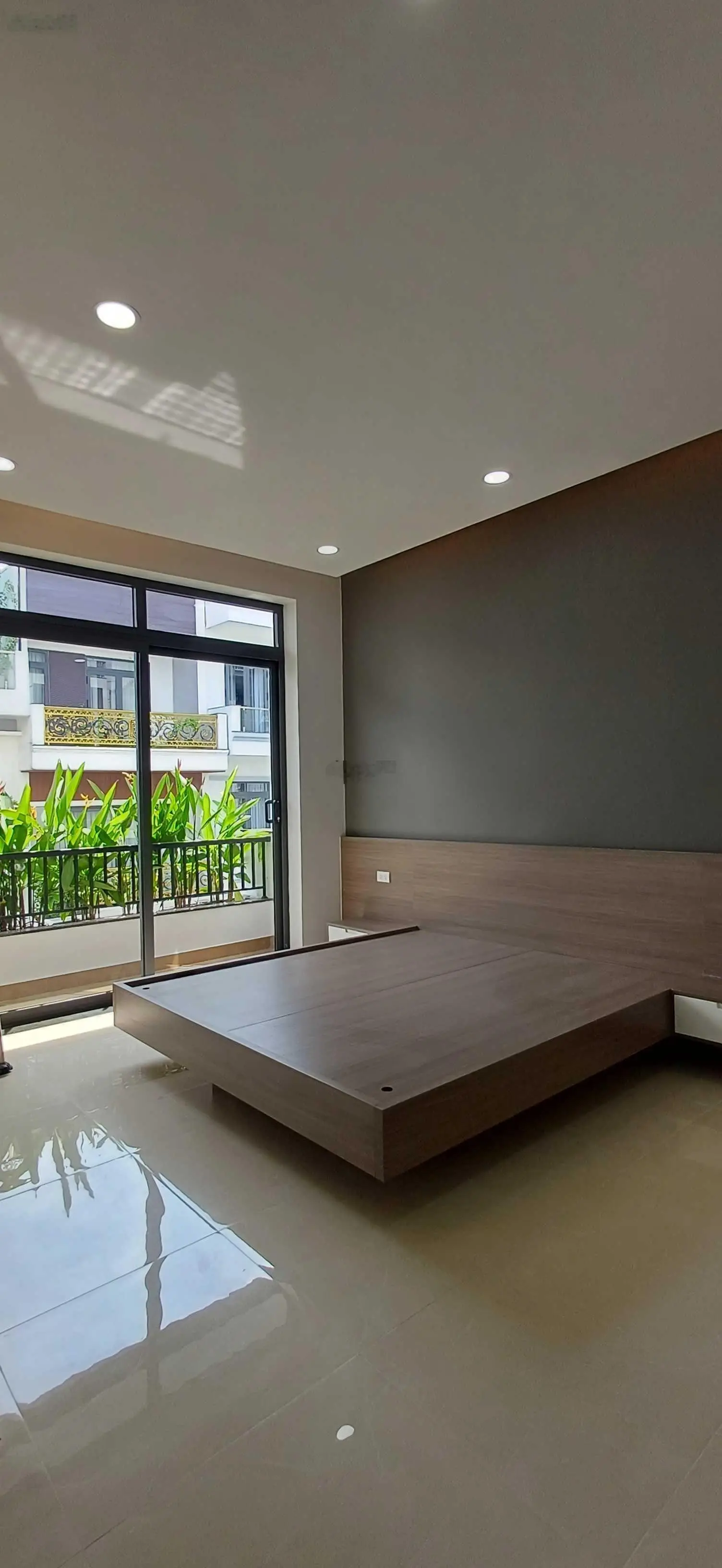 6.1 tỷ - Nhà phố vip 1 trệt 4 lầu - Ngã Tư Ga - p. Thạnh lộc - Q12 - HCM (thiết kế mới - hiện đại)