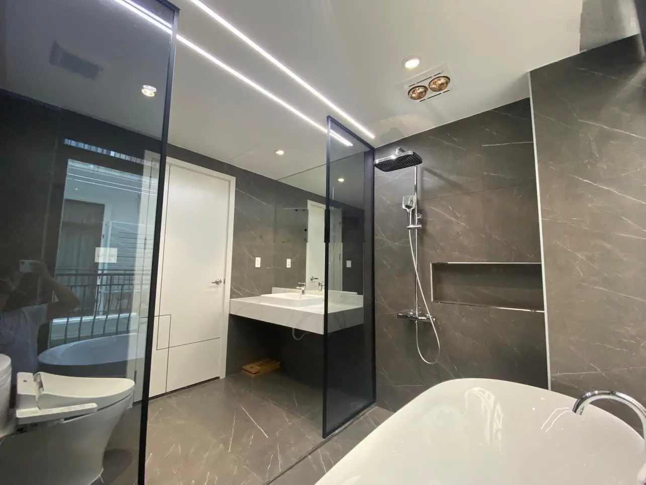 Chuyển nhượng căn Vin Marina hoàn thiện full nội thất giá tốt